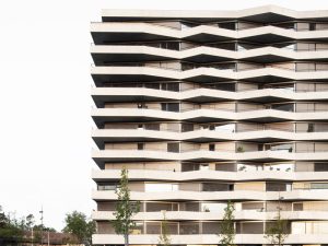 انواع طراحی نما مدرن آپارتمان ساختمان سه طبق ساده در ایران تهران | اجرا طراحی نما مدرن | طراحی اجرای نمای مدرن